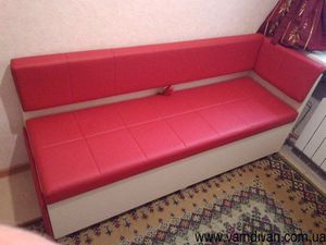 Мягкая кушетка со спальным местом